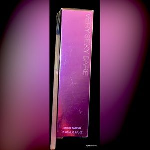 NIB NWT Victoria Secret Very Sexy Dare eau de parfum 3.4 Fl oz.